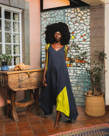 Batian Dress in Linen Hestia Collection